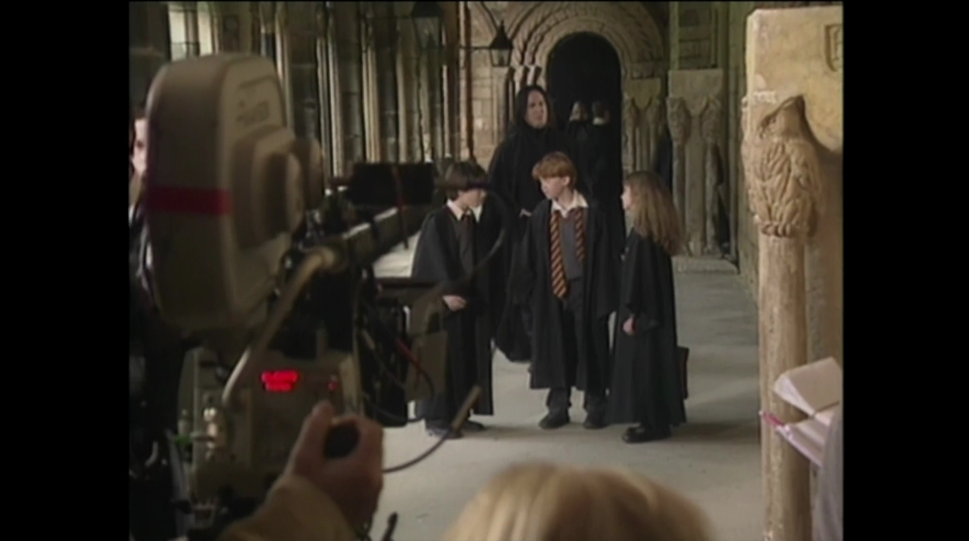 EmmaWatsonFan-dot-nl_HarryPotter-ReturnToHogwarts1003.jpg