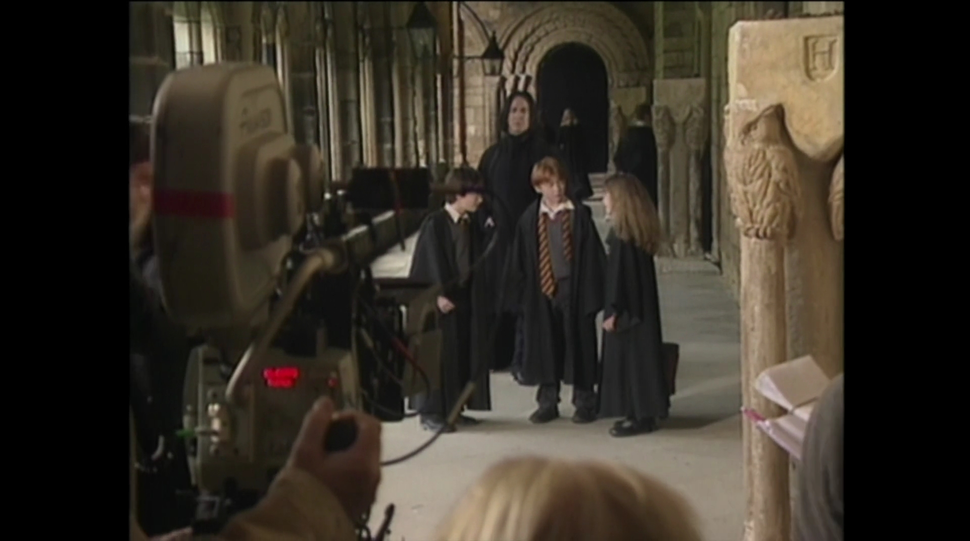 EmmaWatsonFan-dot-nl_HarryPotter-ReturnToHogwarts1004.jpg