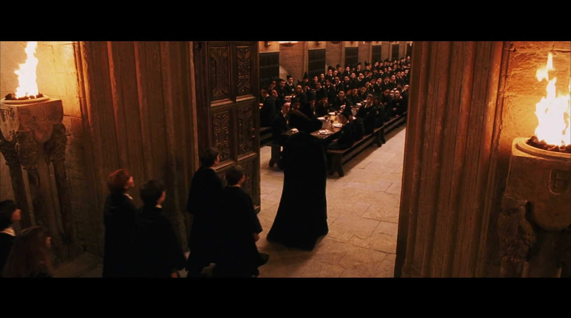 EmmaWatsonFan-dot-nl_HarryPotter-ReturnToHogwarts1151.jpg EmmaWatsonFan-dot-nl_HarryPotter-ReturnToHogwarts1151.jpg