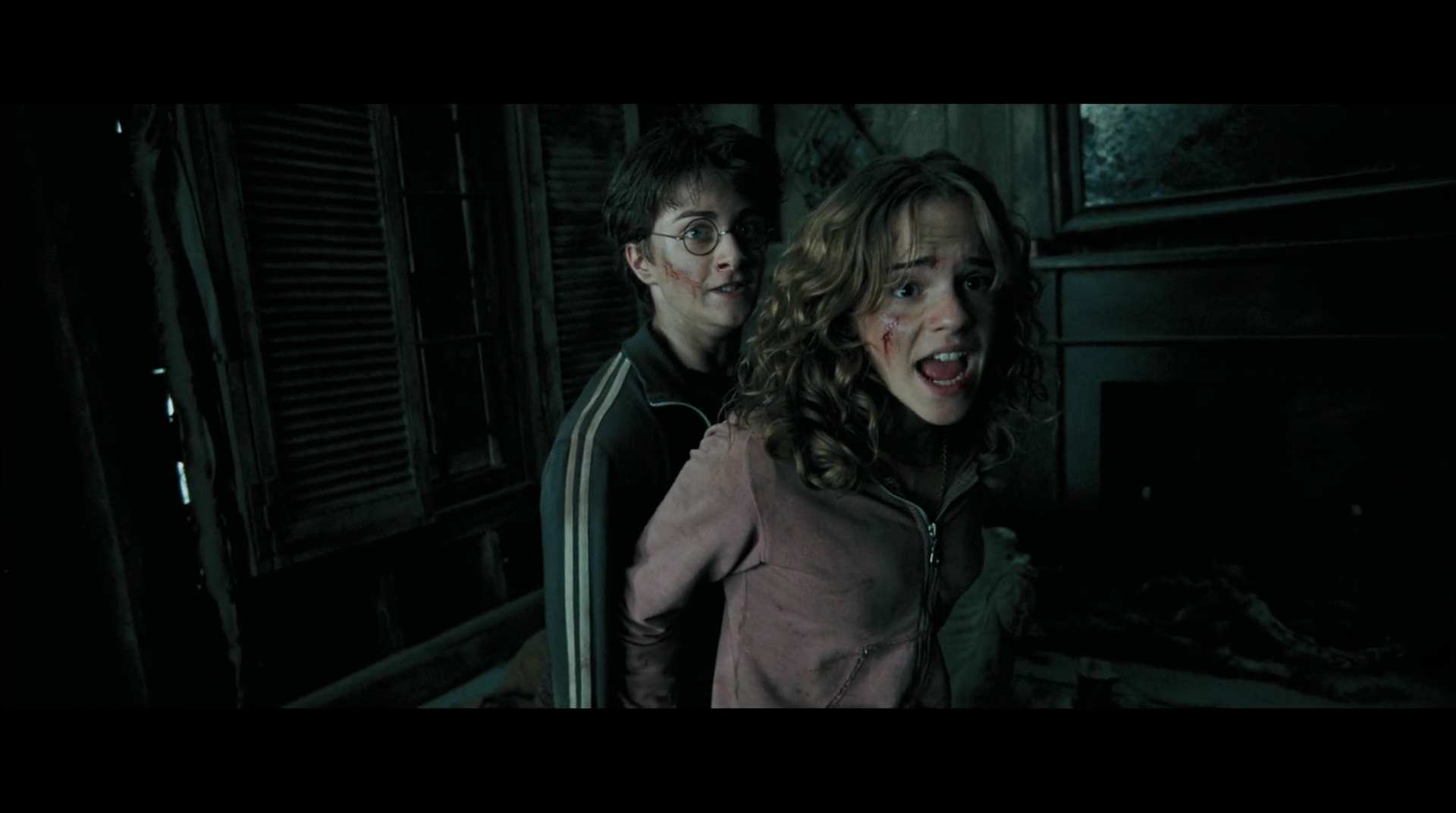 EmmaWatsonFan-dot-nl_HarryPotter-ReturnToHogwarts2091.jpg