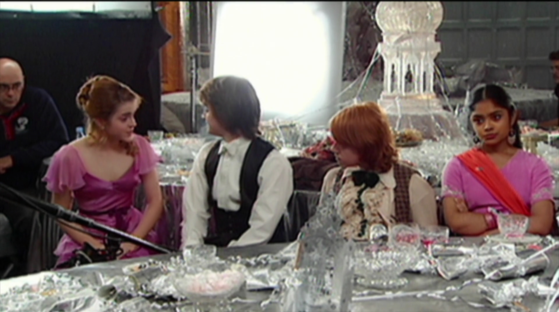 EmmaWatsonFan-dot-nl_HarryPotter-ReturnToHogwarts2827.jpg EmmaWatsonFan-dot-nl_HarryPotter-ReturnToHogwarts2827.jpg