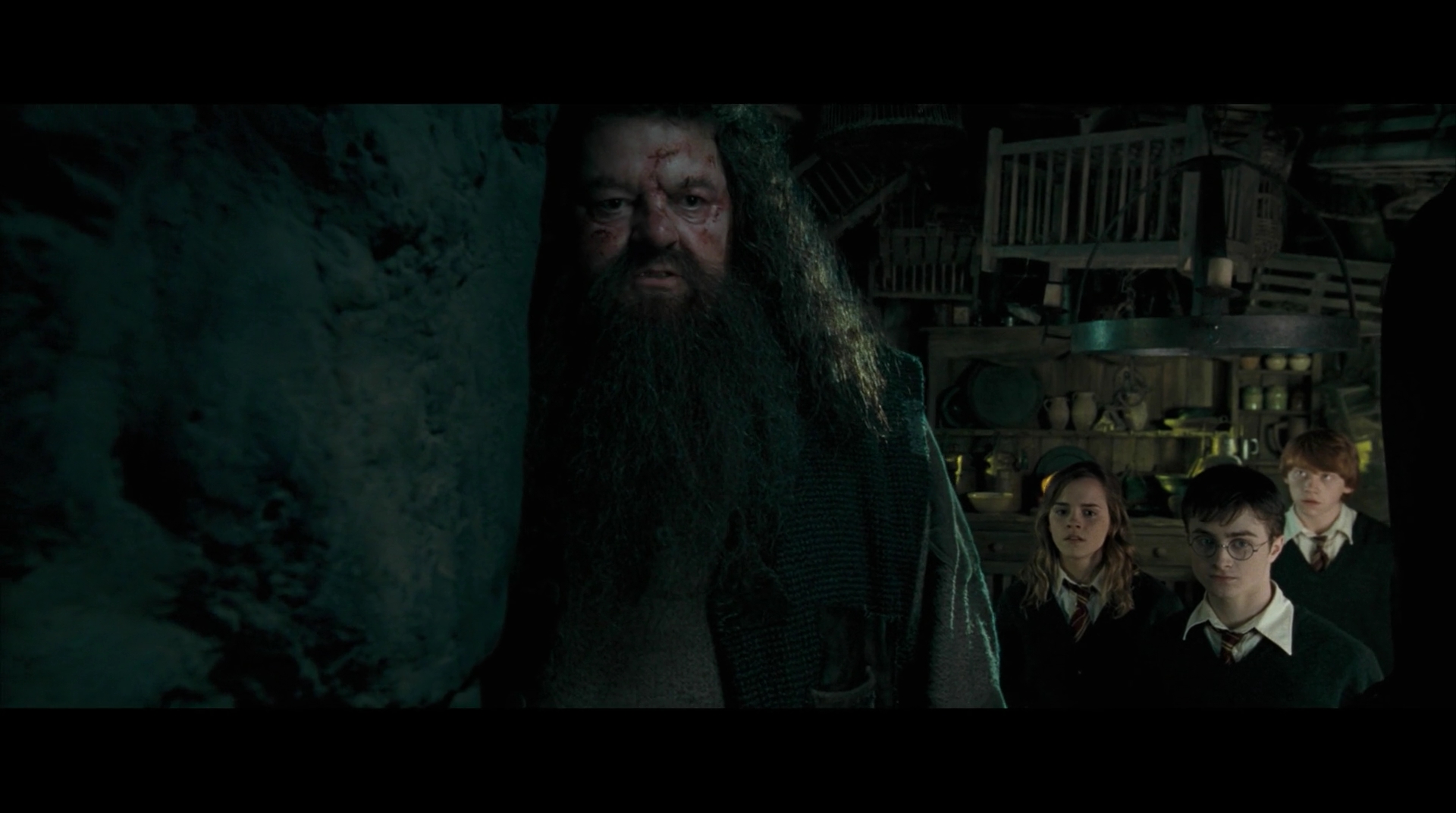 EmmaWatsonFan-dot-nl_HarryPotter-ReturnToHogwarts3398.jpg
