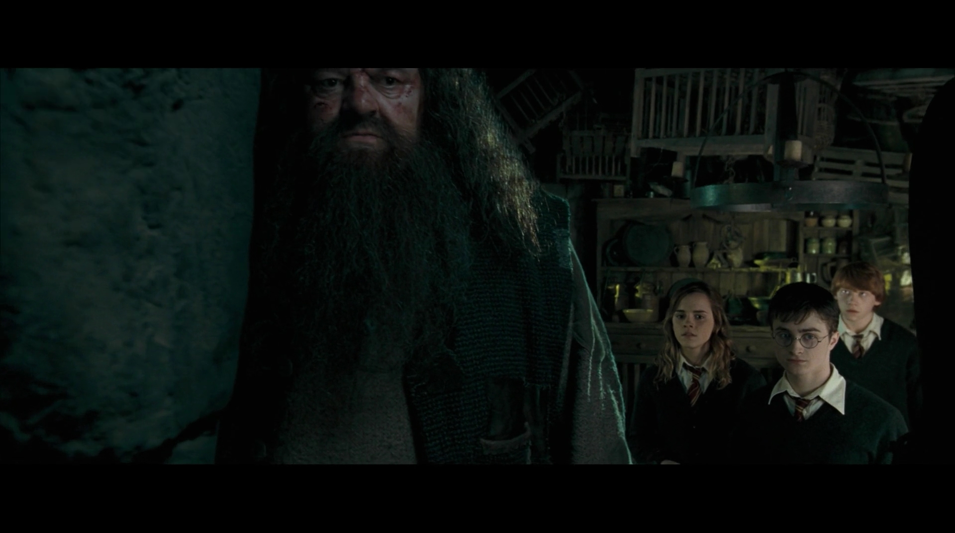EmmaWatsonFan-dot-nl_HarryPotter-ReturnToHogwarts3399.jpg