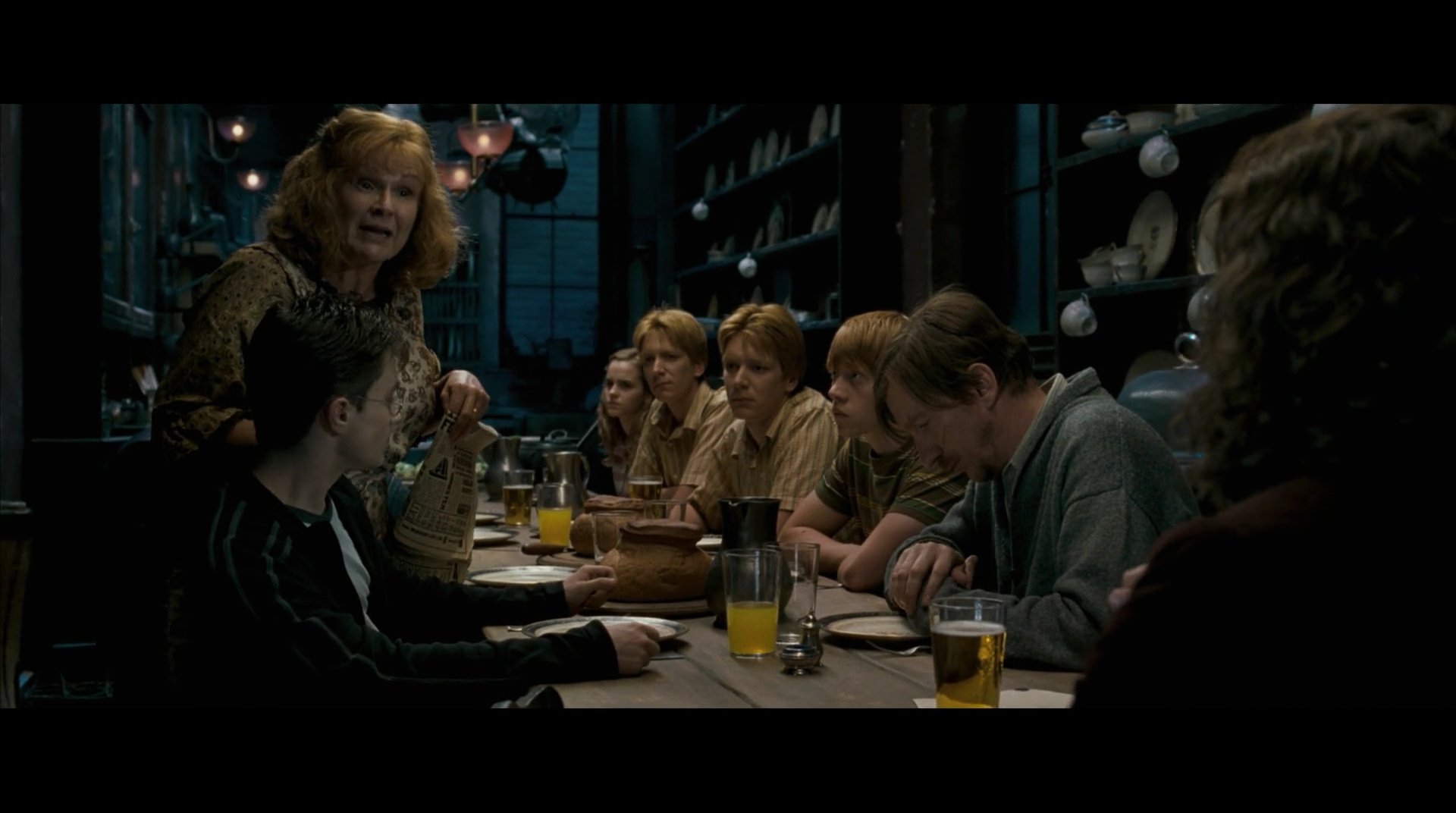 EmmaWatsonFan-dot-nl_HarryPotter-ReturnToHogwarts3682.jpg EmmaWatsonFan-dot-nl_HarryPotter-ReturnToHogwarts3682.jpg