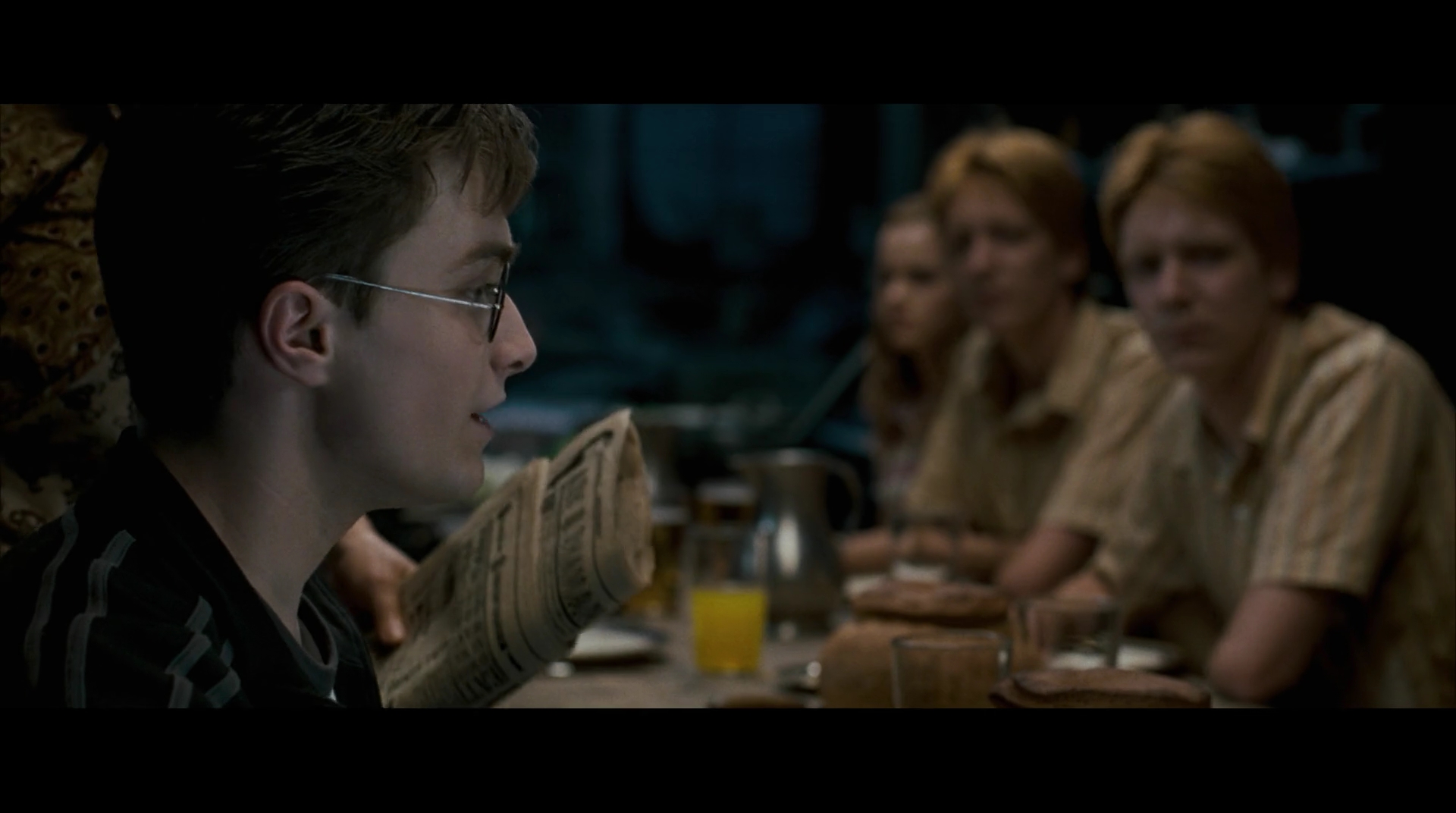 EmmaWatsonFan-dot-nl_HarryPotter-ReturnToHogwarts3685.jpg EmmaWatsonFan-dot-nl_HarryPotter-ReturnToHogwarts3685.jpg