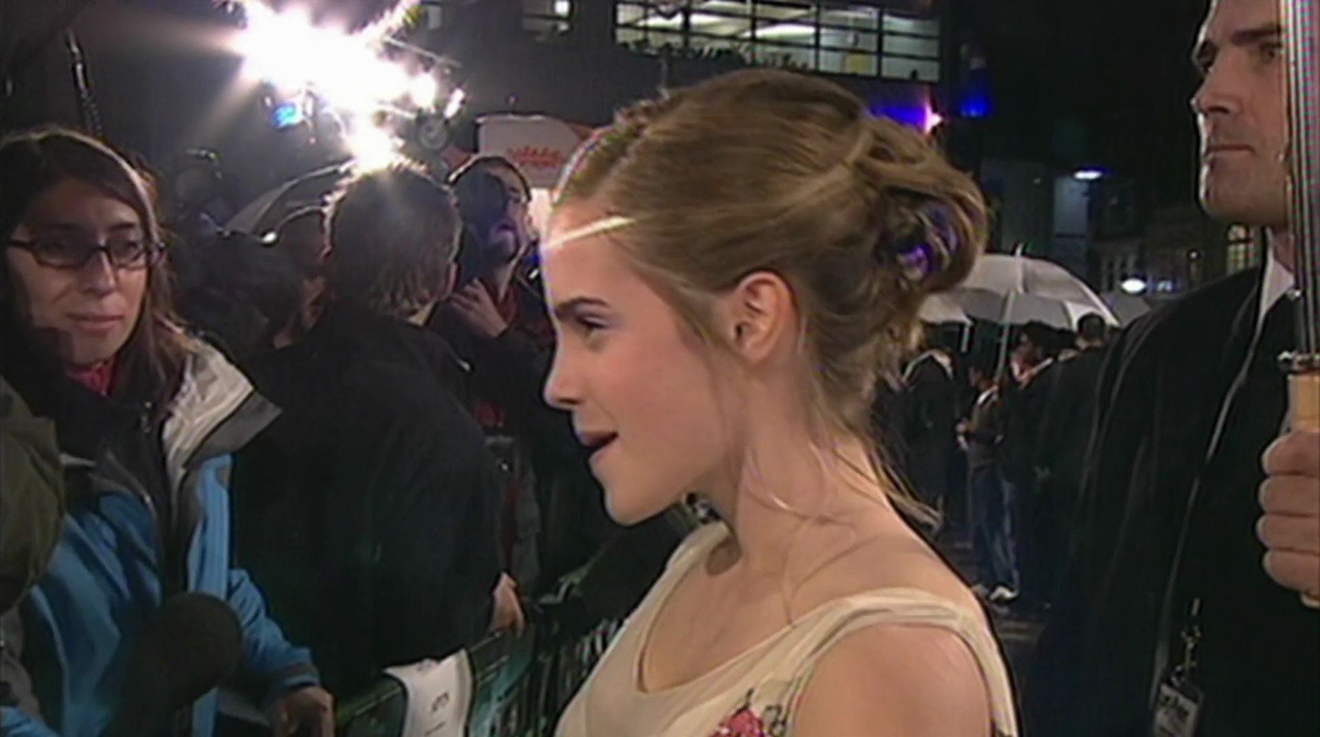 EmmaWatsonFan-dot-nl_HarryPotter-ReturnToHogwarts3722.jpg
