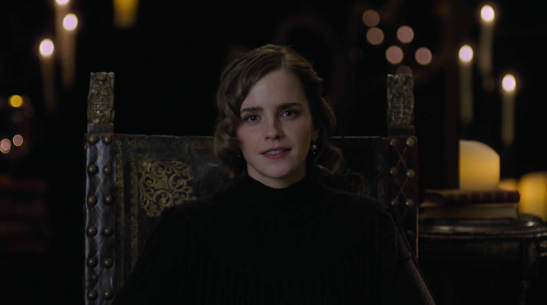 EmmaWatsonFan-dot-nl_HarryPotter-ReturnToHogwarts4544.jpg