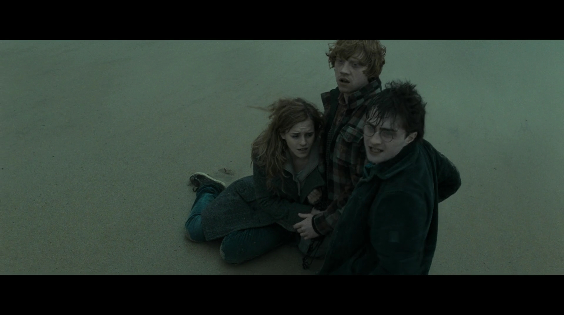 EmmaWatsonFan-dot-nl_HarryPotter-ReturnToHogwarts4825.jpg