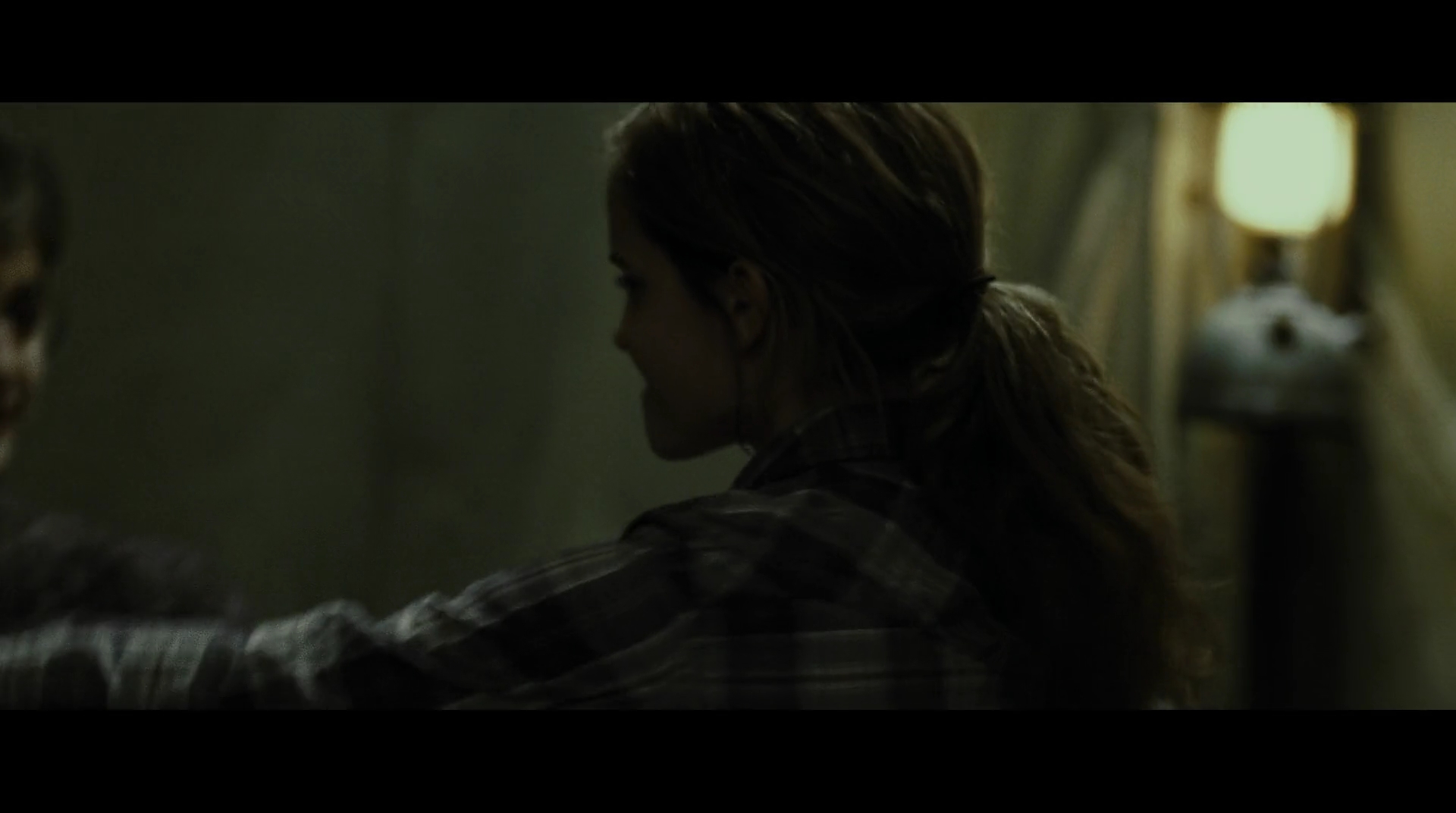 EmmaWatsonFan-dot-nl_HarryPotter-ReturnToHogwarts4990.jpg