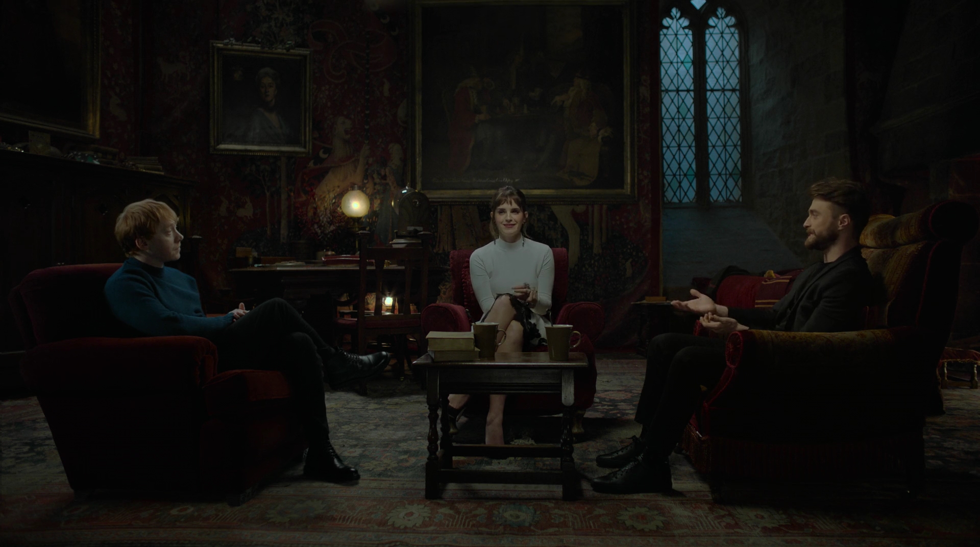 EmmaWatsonFan-dot-nl_HarryPotter-ReturnToHogwarts5070.jpg