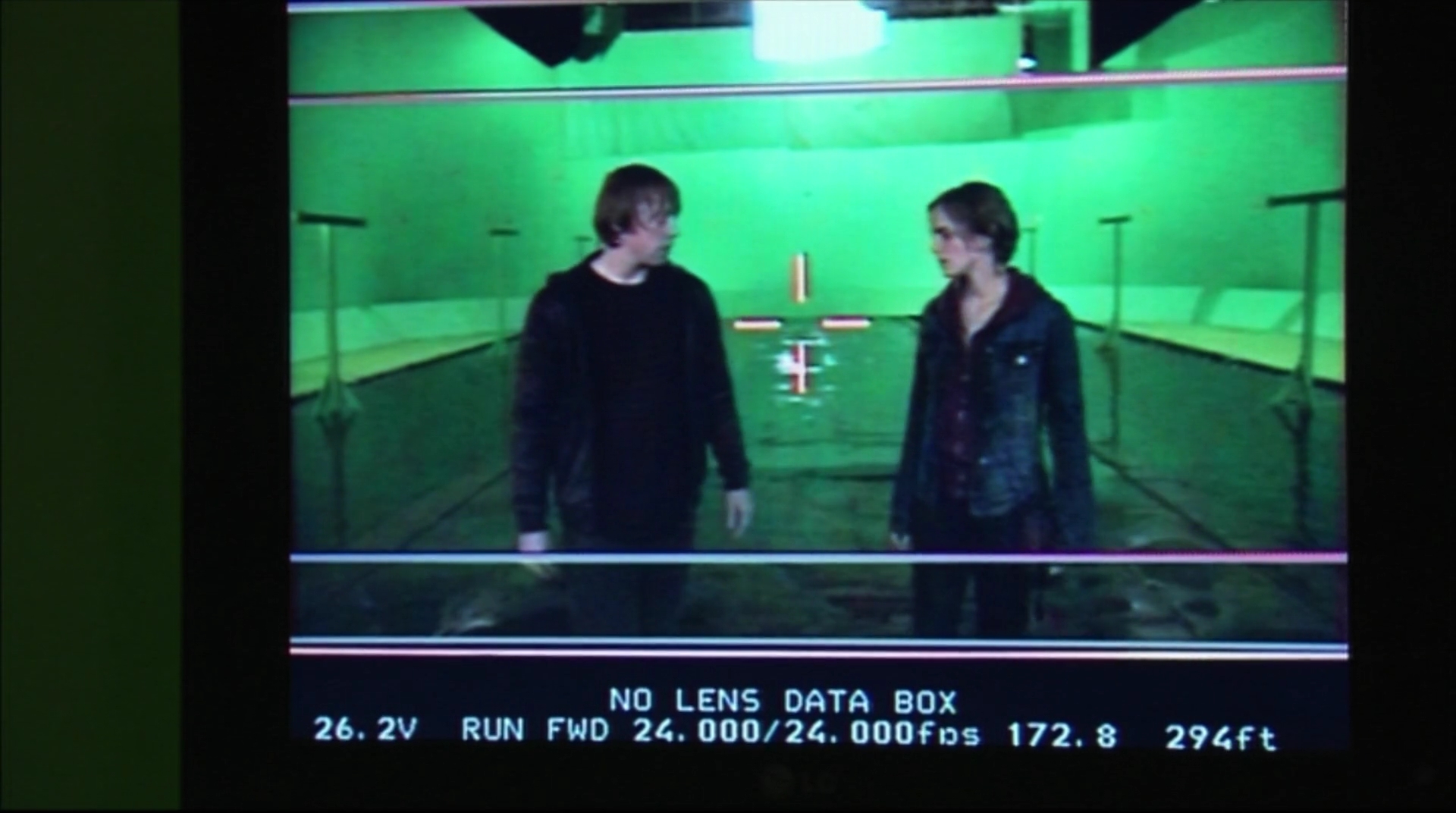 EmmaWatsonFan-dot-nl_HarryPotter-ReturnToHogwarts5189.jpg EmmaWatsonFan-dot-nl_HarryPotter-ReturnToHogwarts5189.jpg