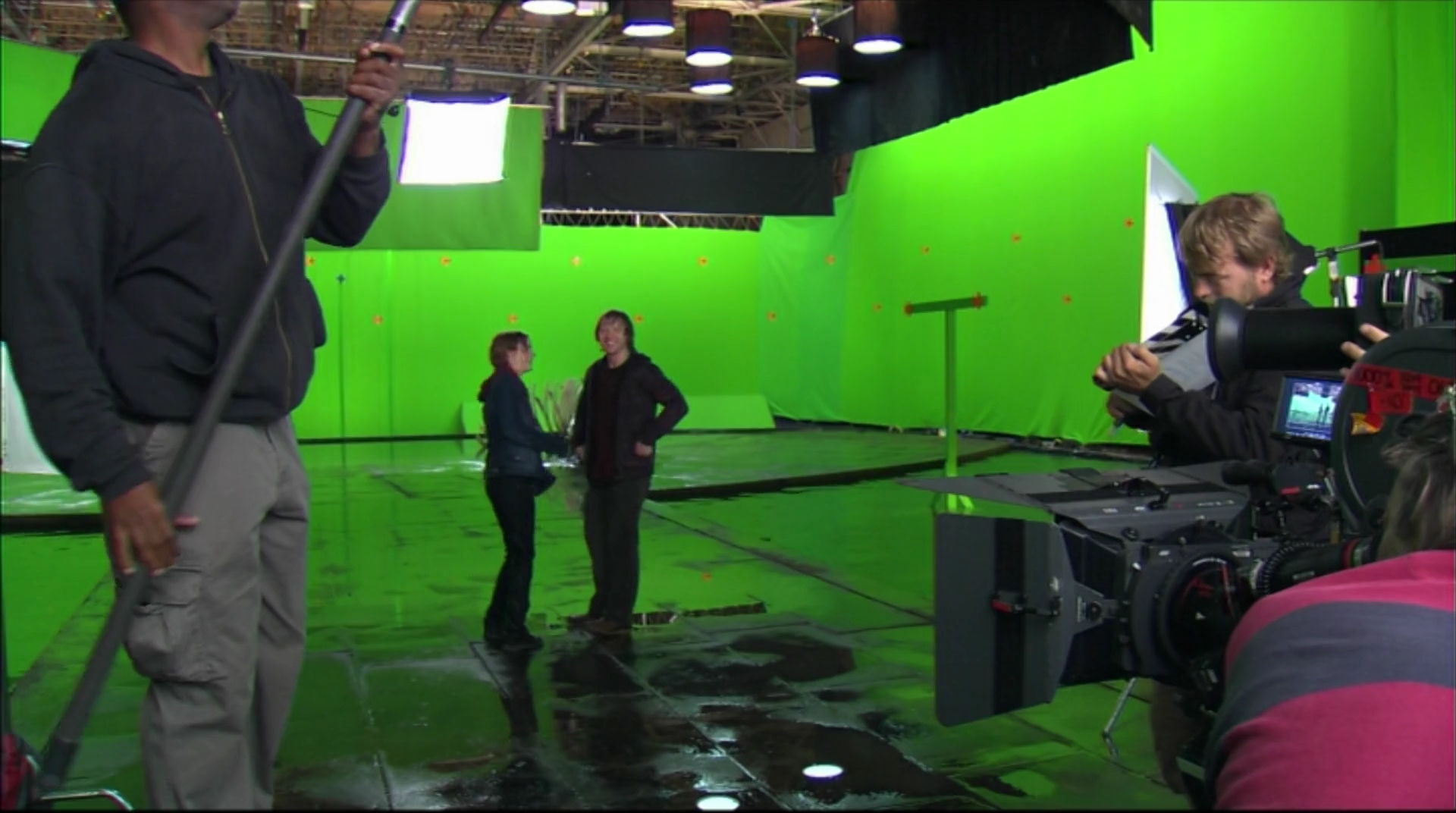 EmmaWatsonFan-dot-nl_HarryPotter-ReturnToHogwarts5193.jpg EmmaWatsonFan-dot-nl_HarryPotter-ReturnToHogwarts5193.jpg