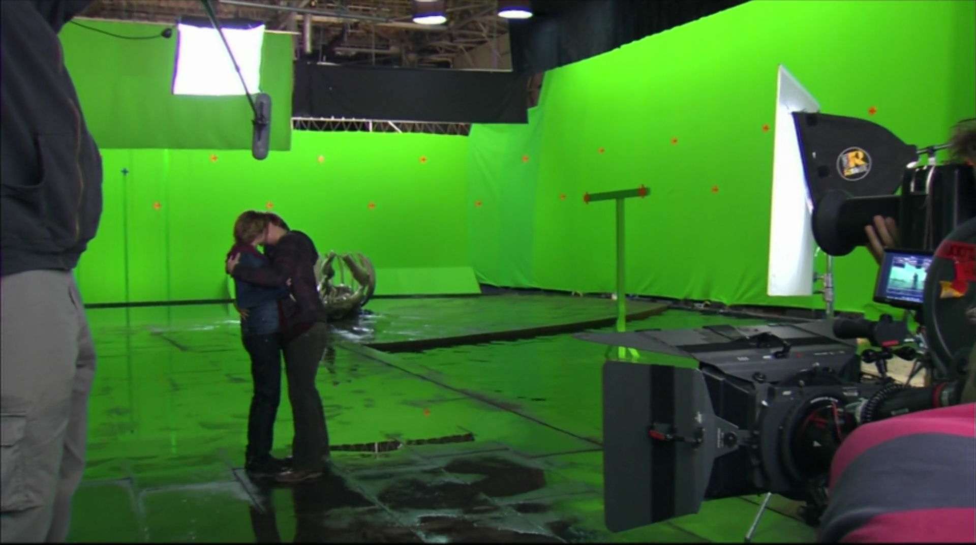 EmmaWatsonFan-dot-nl_HarryPotter-ReturnToHogwarts5216.jpg EmmaWatsonFan-dot-nl_HarryPotter-ReturnToHogwarts5216.jpg