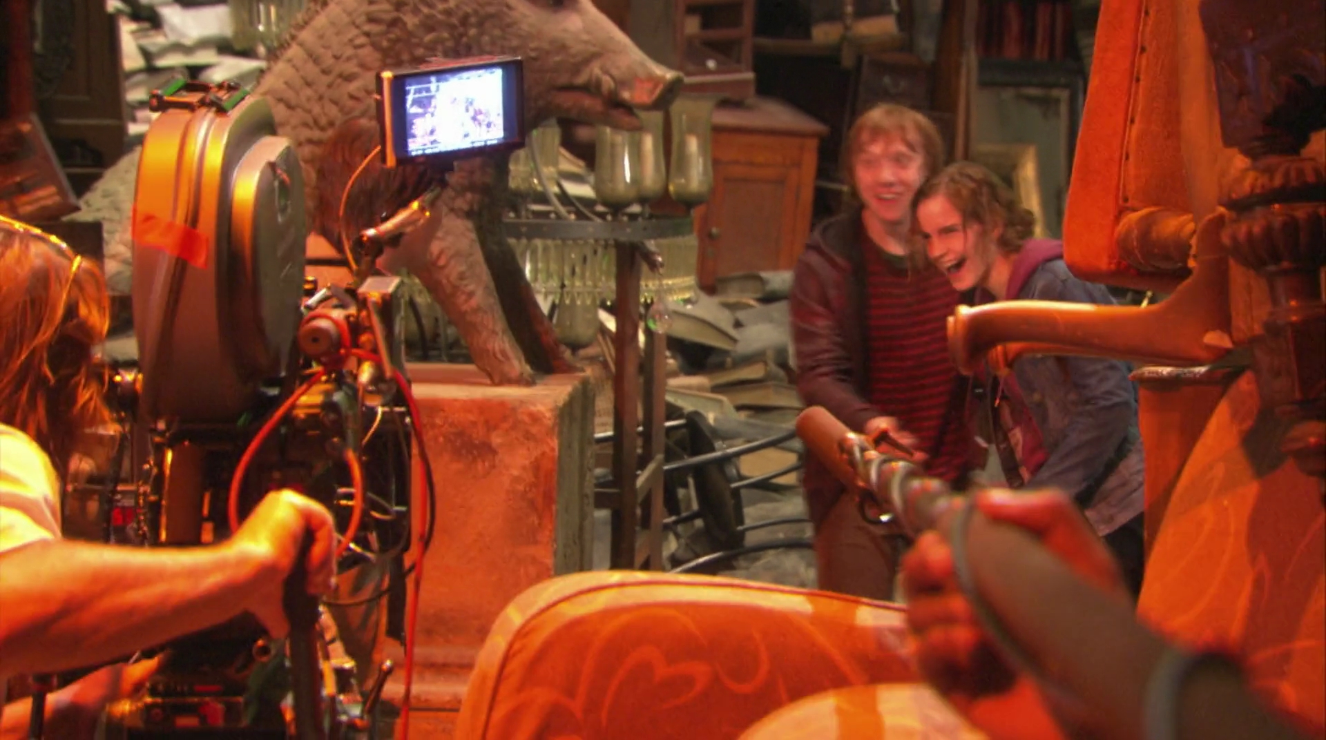 EmmaWatsonFan-dot-nl_HarryPotter-ReturnToHogwarts5270.jpg EmmaWatsonFan-dot-nl_HarryPotter-ReturnToHogwarts5270.jpg