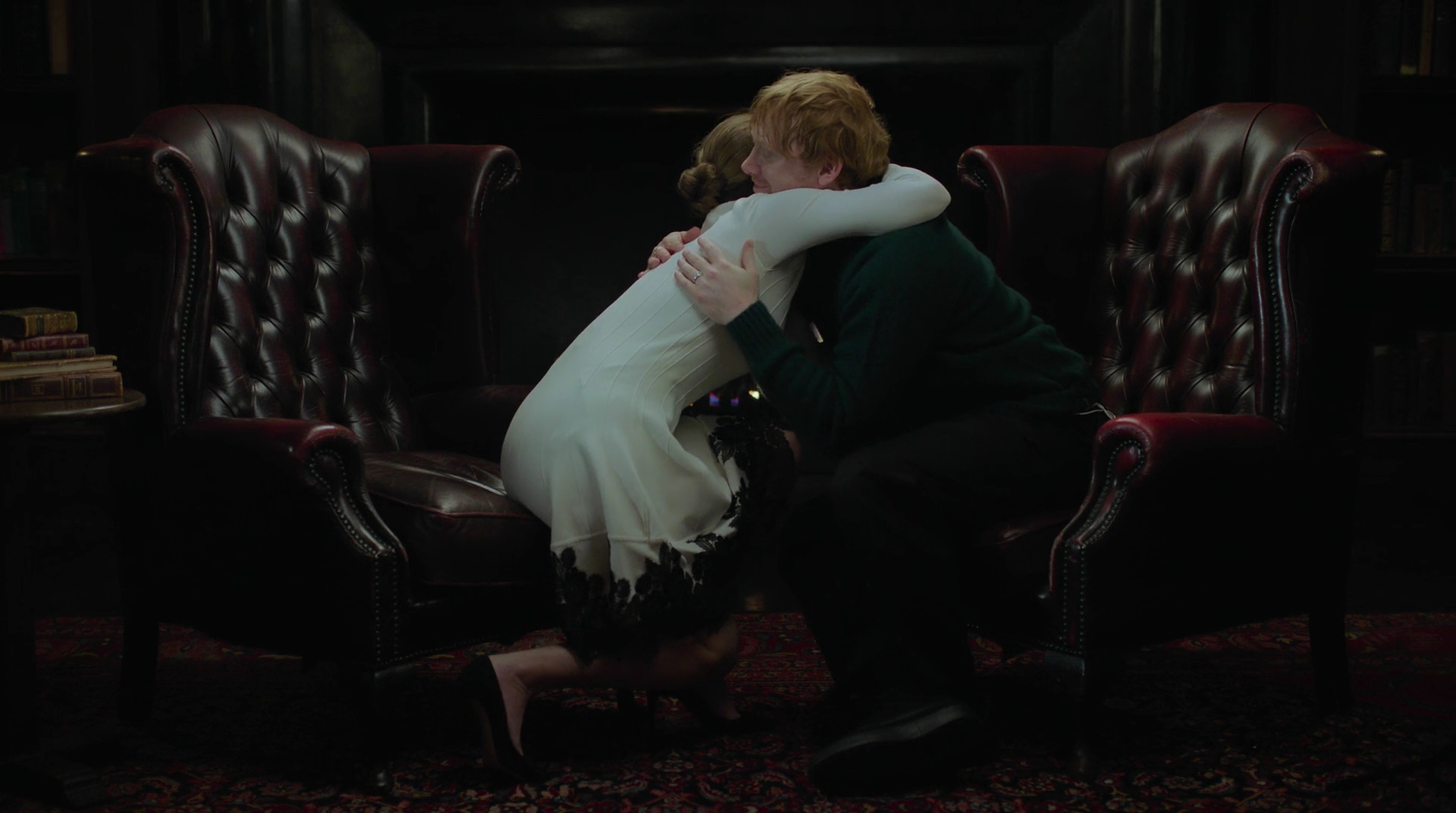 EmmaWatsonFan-dot-nl_HarryPotter-ReturnToHogwarts5668.jpg