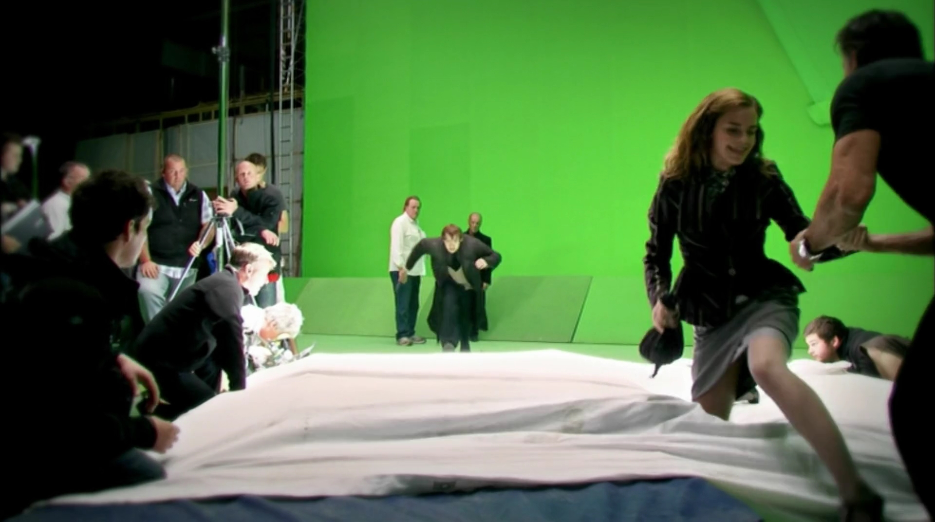 EmmaWatsonFan-dot-nl_HarryPotter-ReturnToHogwarts5721.jpg EmmaWatsonFan-dot-nl_HarryPotter-ReturnToHogwarts5721.jpg