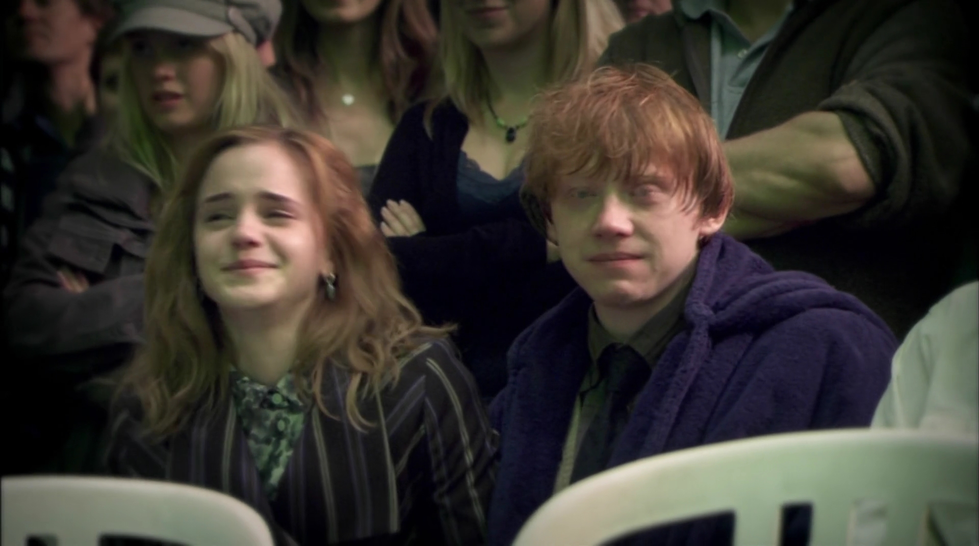 EmmaWatsonFan-dot-nl_HarryPotter-ReturnToHogwarts5736.jpg