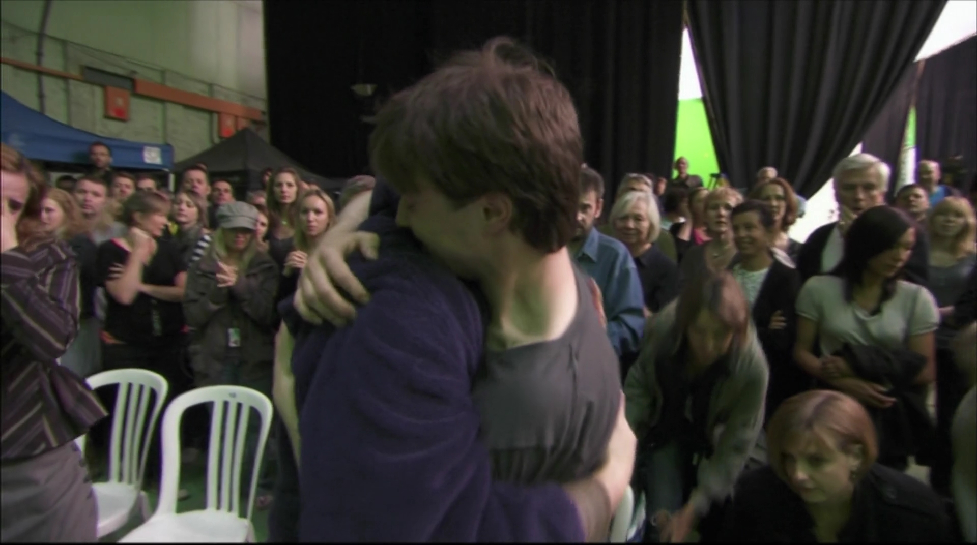 EmmaWatsonFan-dot-nl_HarryPotter-ReturnToHogwarts5742.jpg
