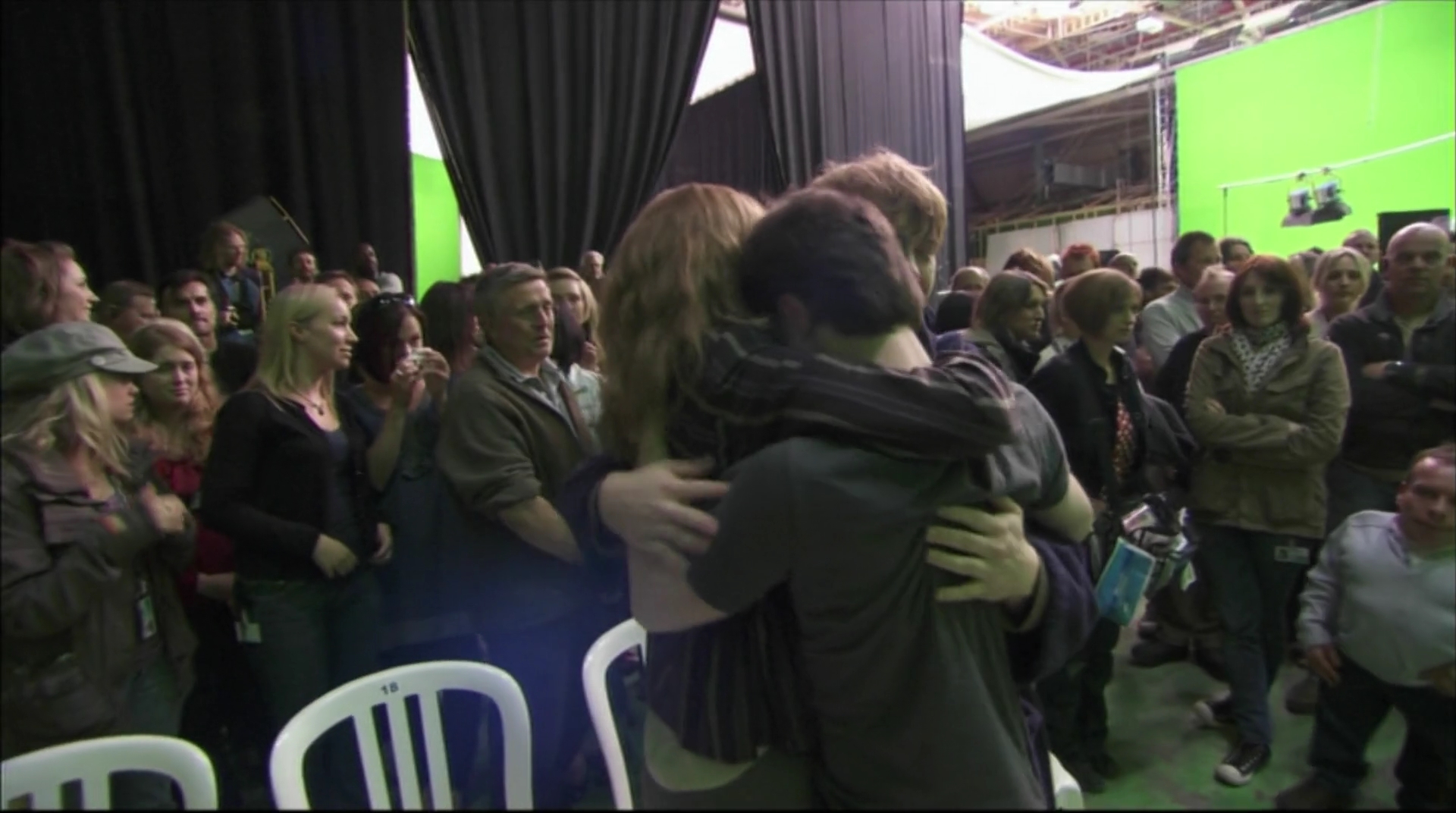 EmmaWatsonFan-dot-nl_HarryPotter-ReturnToHogwarts5748.jpg