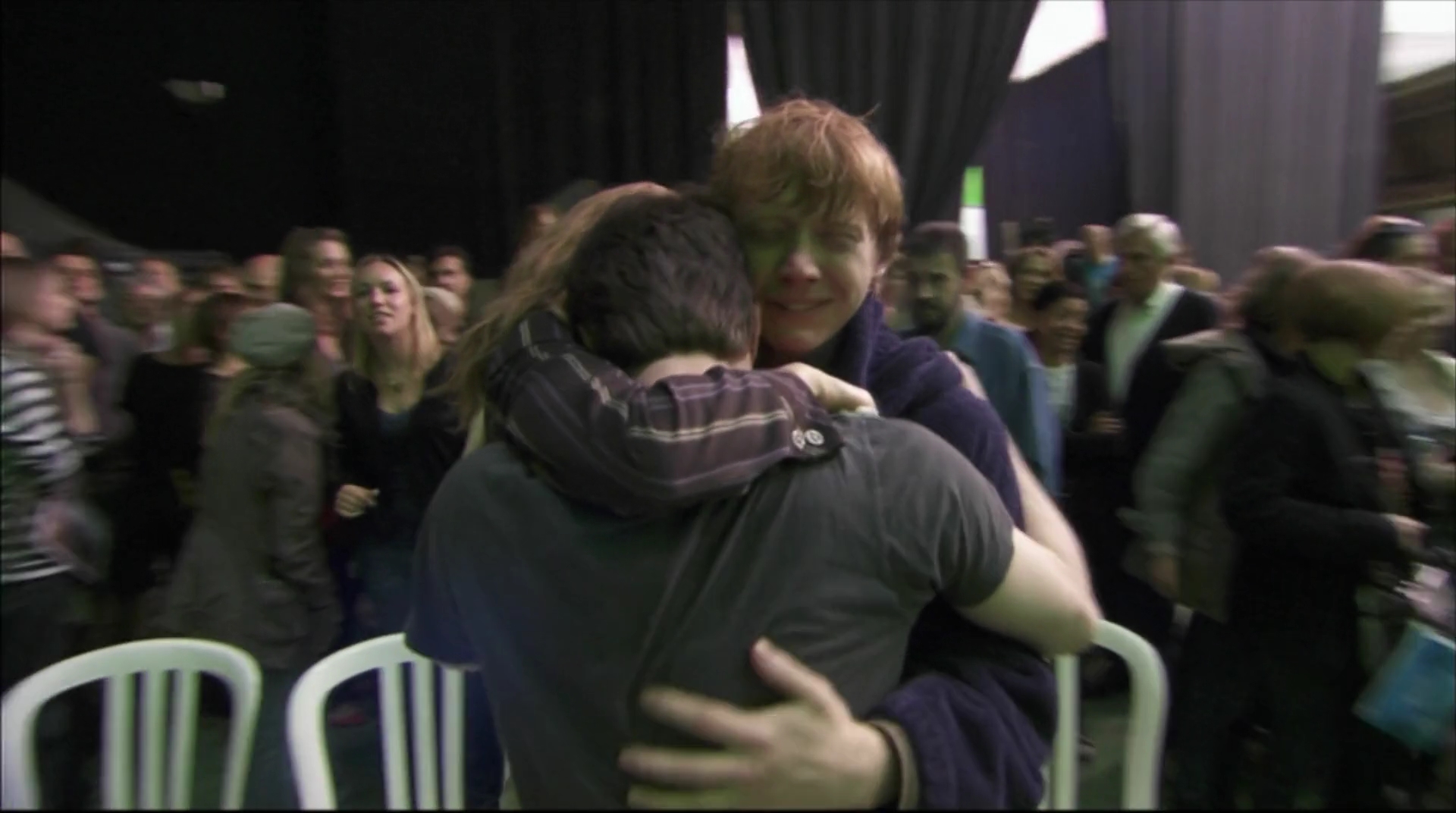 EmmaWatsonFan-dot-nl_HarryPotter-ReturnToHogwarts5750.jpg EmmaWatsonFan-dot-nl_HarryPotter-ReturnToHogwarts5750.jpg