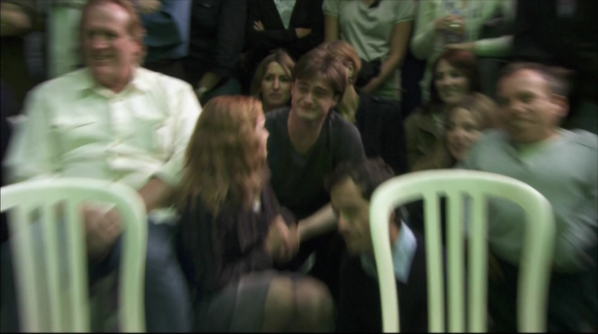 EmmaWatsonFan-dot-nl_HarryPotter-ReturnToHogwarts5755.jpg