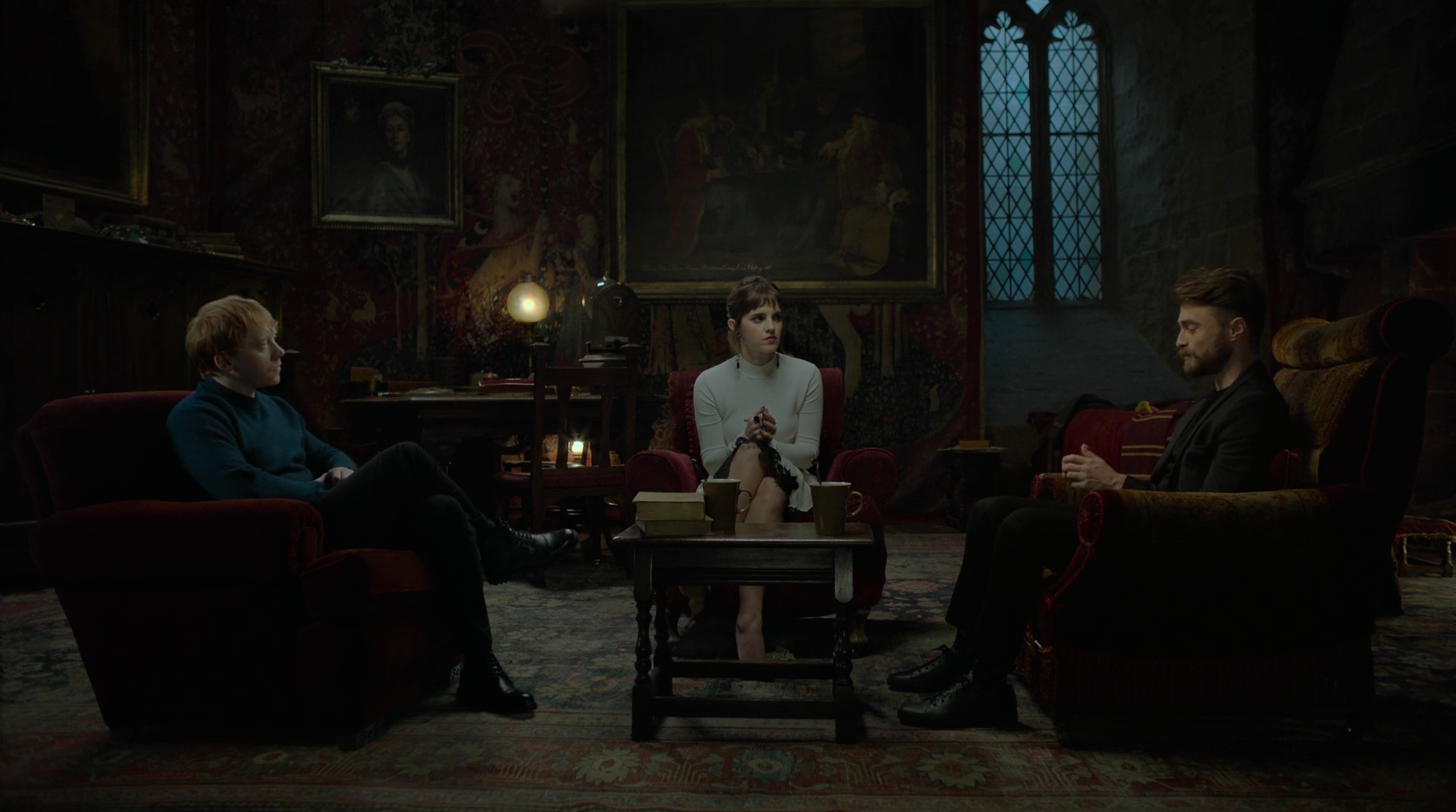 EmmaWatsonFan-dot-nl_HarryPotter-ReturnToHogwarts5786.jpg