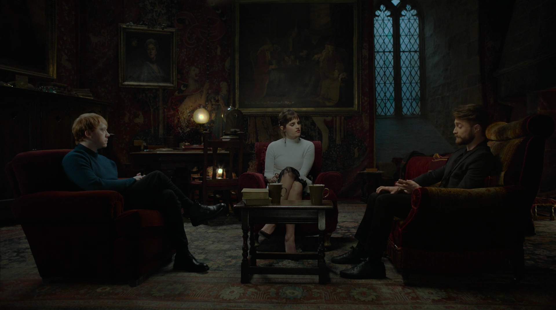 EmmaWatsonFan-dot-nl_HarryPotter-ReturnToHogwarts5810.jpg