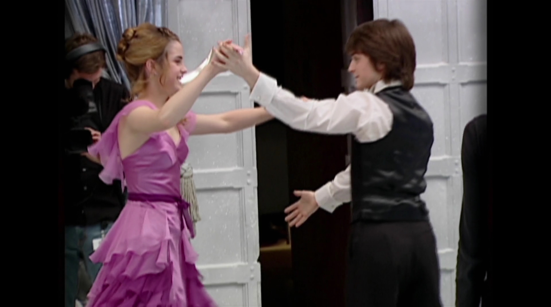 EmmaWatsonFan-dot-nl_HarryPotter-ReturnToHogwarts6008.jpg
