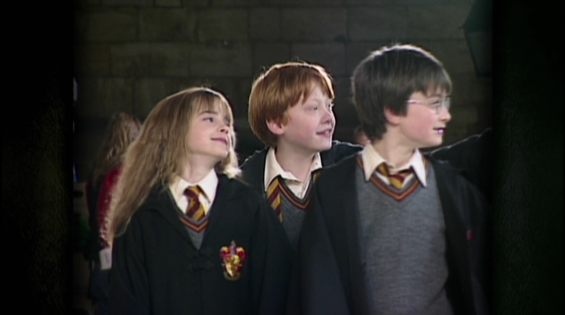 EmmaWatsonFan-dot-nl_HarryPotter-ReturnToHogwarts6018.jpg