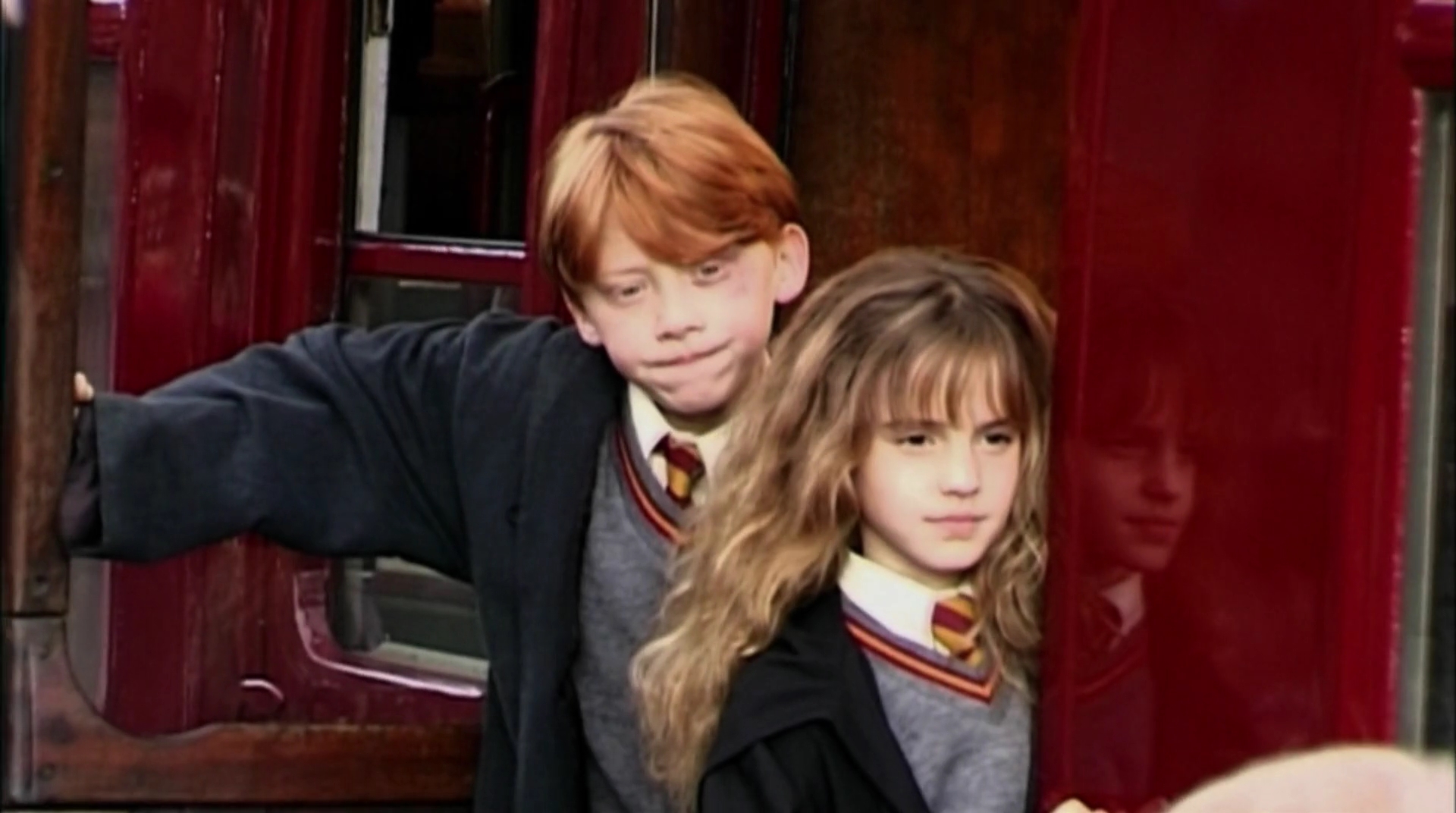 EmmaWatsonFan-dot-nl_HarryPotter-ReturnToHogwarts6029.jpg