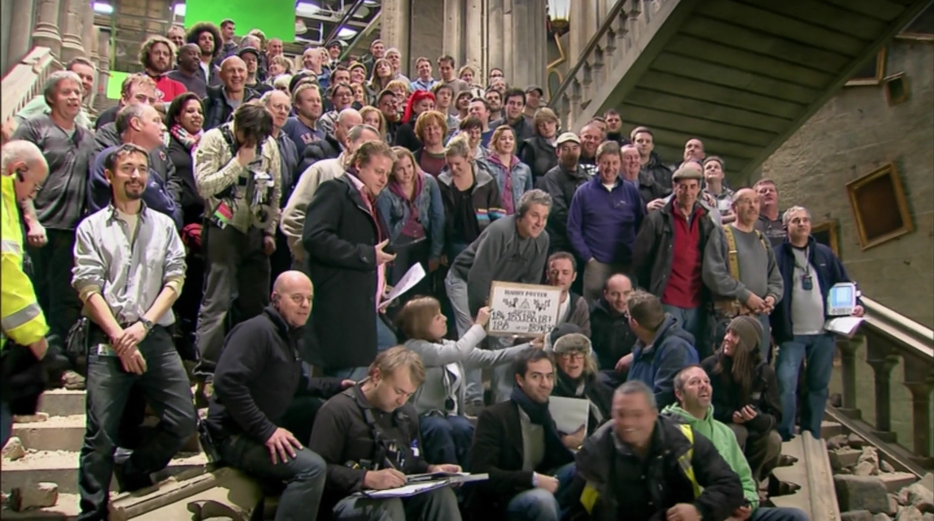 EmmaWatsonFan-dot-nl_HarryPotter-ReturnToHogwarts6040.jpg