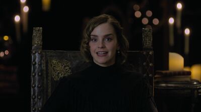 EmmaWatsonFan-dot-nl_HarryPotter-ReturnToHogwarts0750.jpg