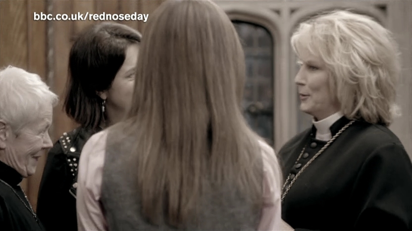 EmmaWatsonFan_dot_nl-TheVicarOfDibley_RedNoseDaySpecial-ComicRelief0217.jpg