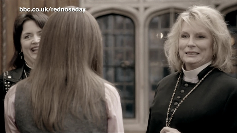 EmmaWatsonFan_dot_nl-TheVicarOfDibley_RedNoseDaySpecial-ComicRelief0220.jpg EmmaWatsonFan_dot_nl-TheVicarOfDibley_RedNoseDaySpecial-ComicRelief0220.jpg